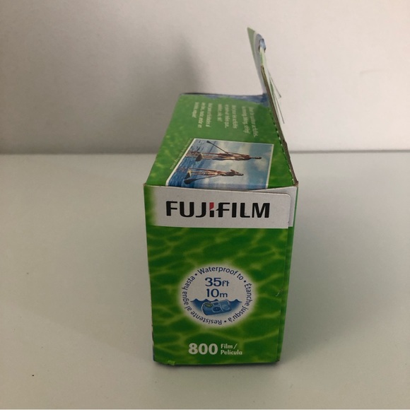 Fujifilm Quick Snap Waterproof Camera 27 Exp 35mm 800 Film ~Process Date: 11/23 - Picture 4 of 5